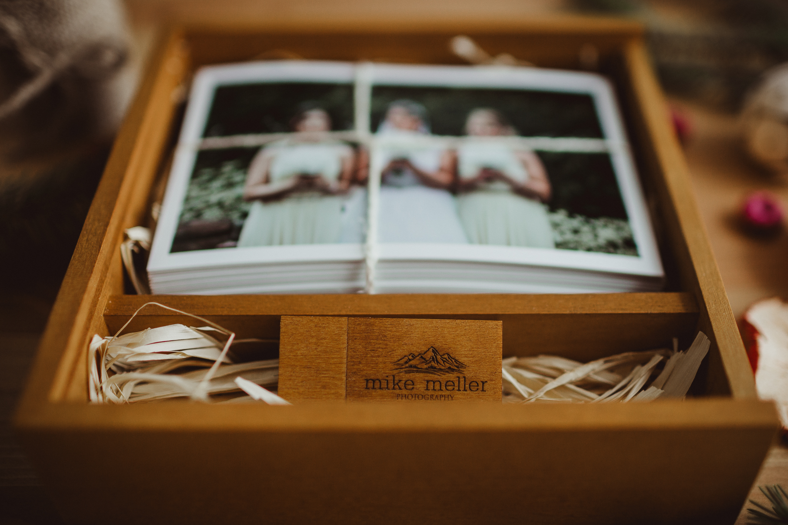 wooden-box-wedding-photography