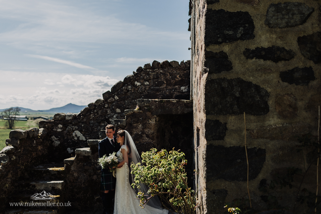 Rustic wedding at Barra Castle