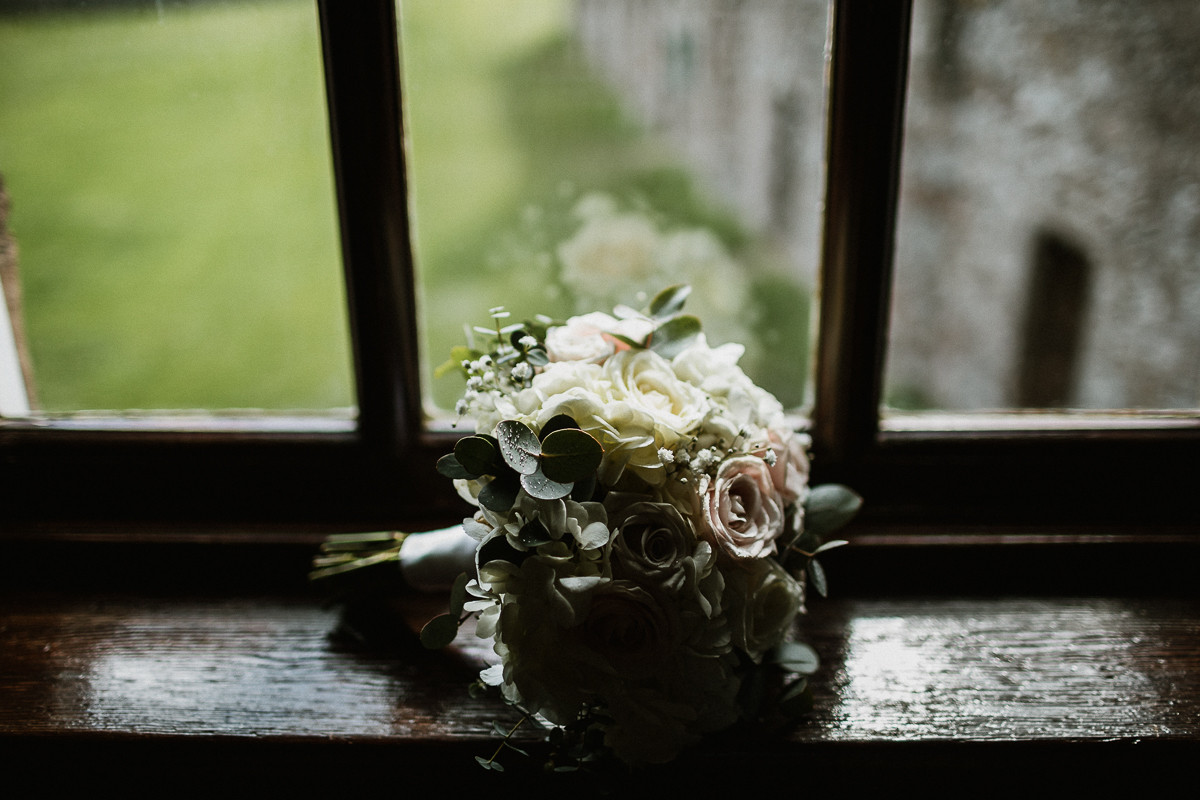 vintage bouquet for elopement wedding