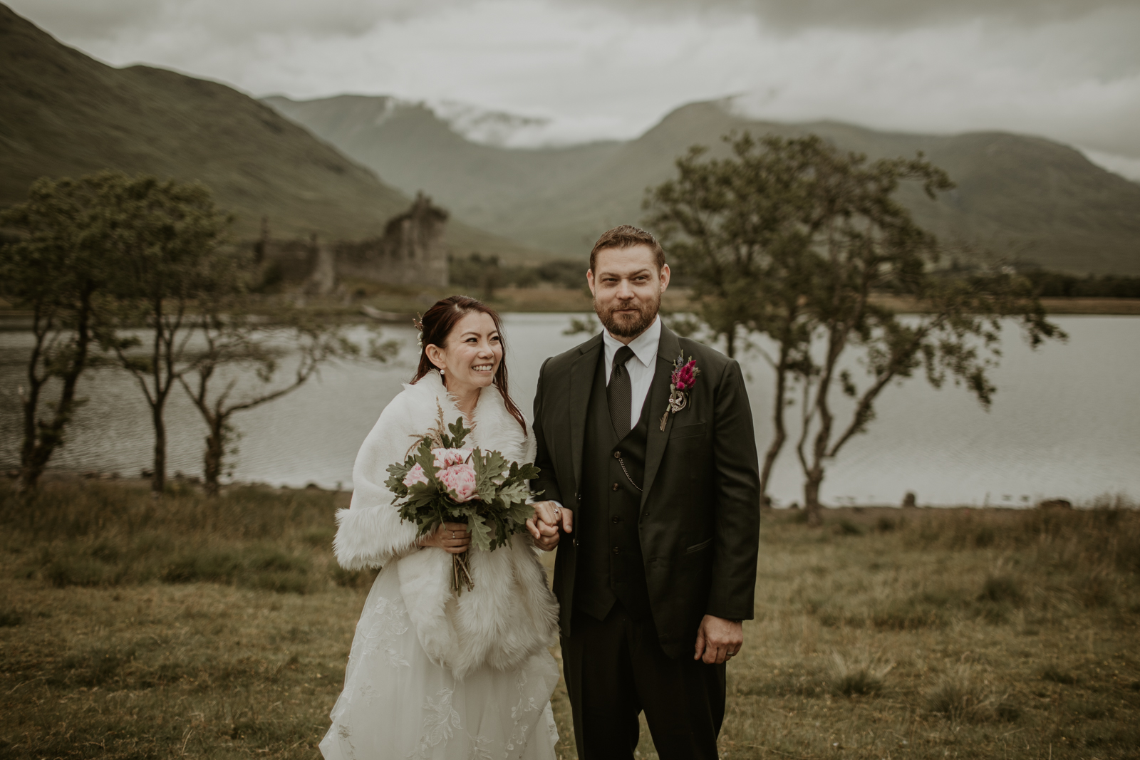 bride and groom Scottish highlands